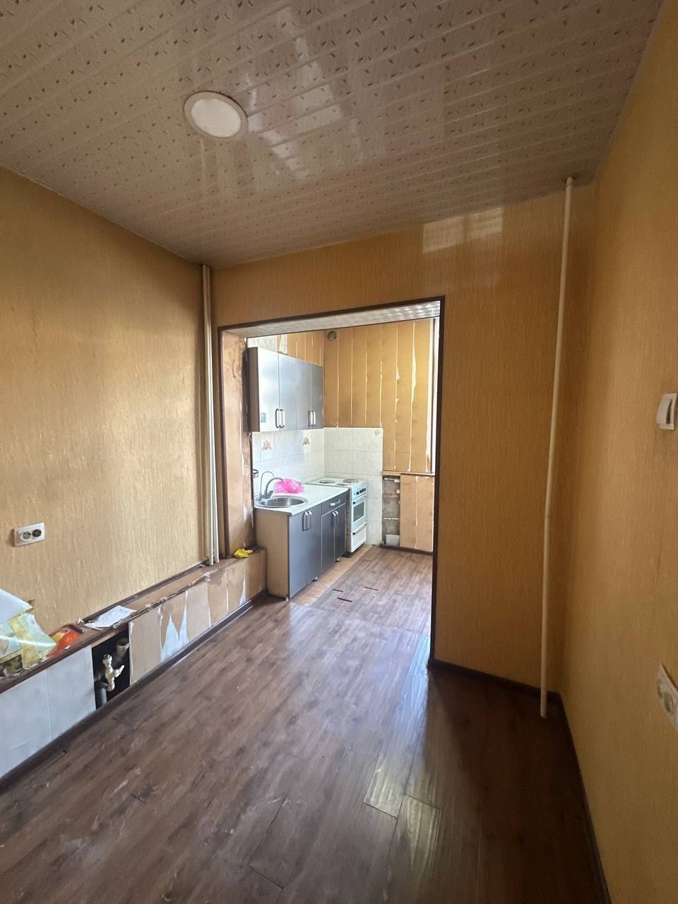 Ибн сино 1 Электроплита 2 хона 1 этаж