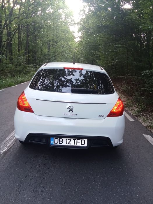 Peugeot 308. An 2012 euro 5