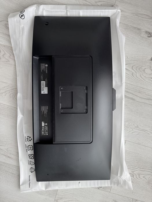 Monitor Philips 34 ultrawide cu camera web, thunderbolt 4, 34E1C5600HE