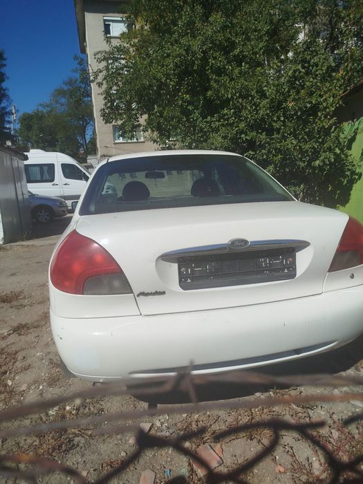 Продавам на части FORD MONDEO 1997
