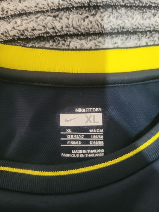 Tricou Austria Vienna de portar 2021/22 semnat de mai mulți jucători