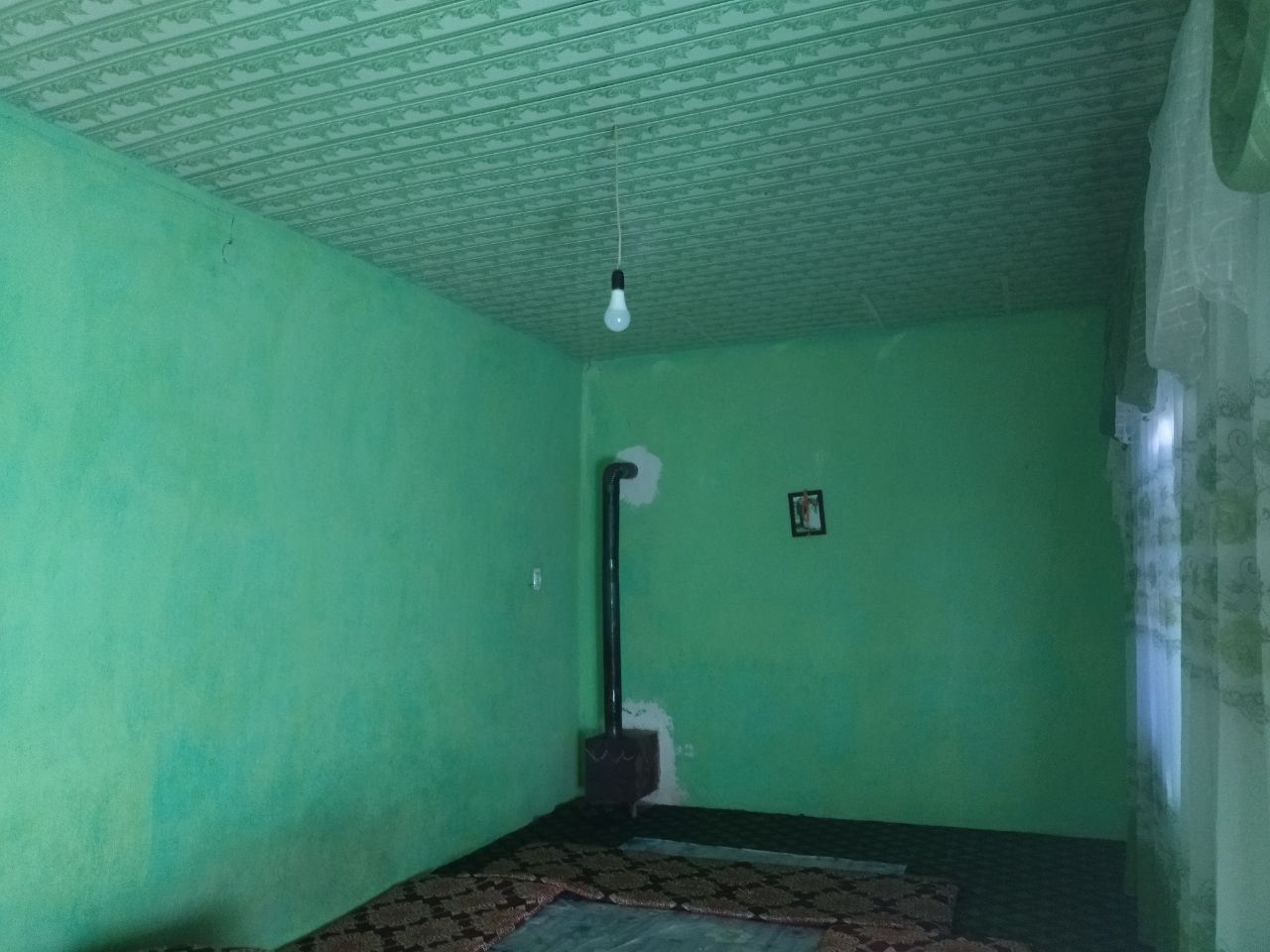 Uy sotiladi holati yaxshi arentir sentir yonida