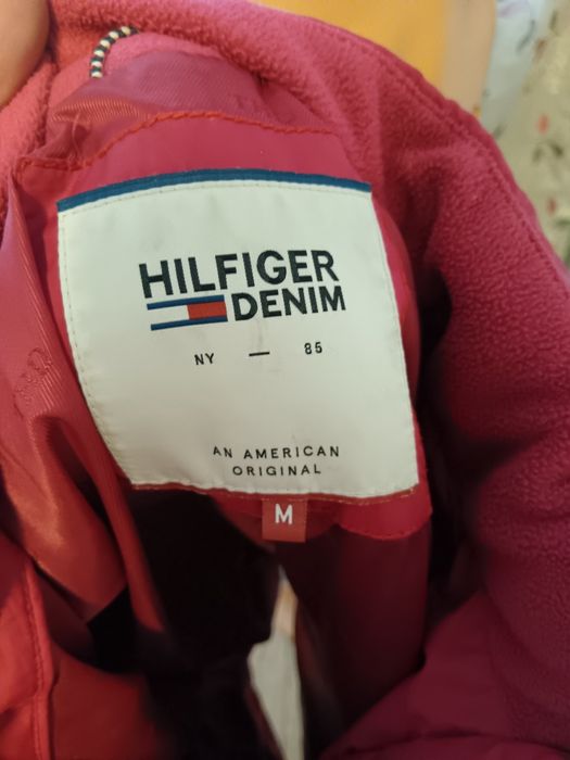 Geacă Tommy Hilfiger de damă mărime M