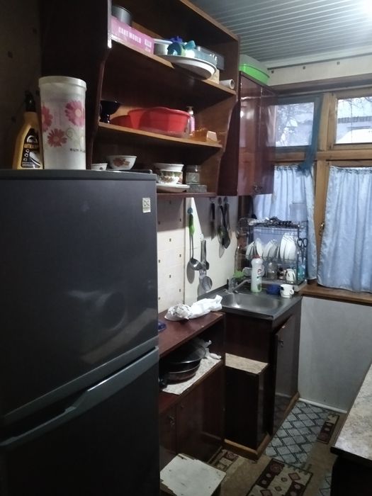 Продается спутник1 2ком 1этаж 2этажки с ремонтом возле 5станции метро