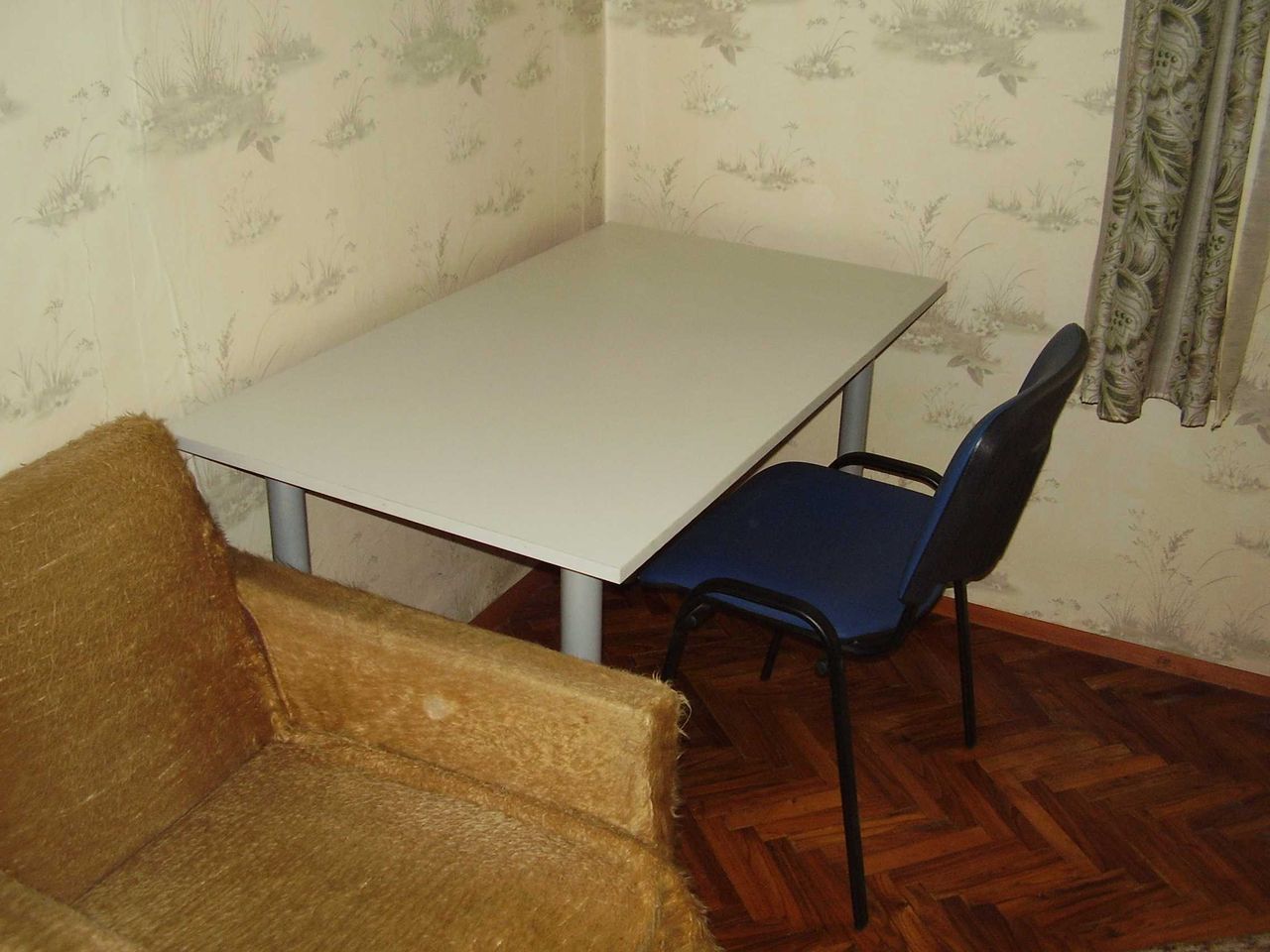 Дава се под наем Тристаен апартамент в Пловдив, Каменица 2 - 80 кв.м за 448.8 € - Снимка #2