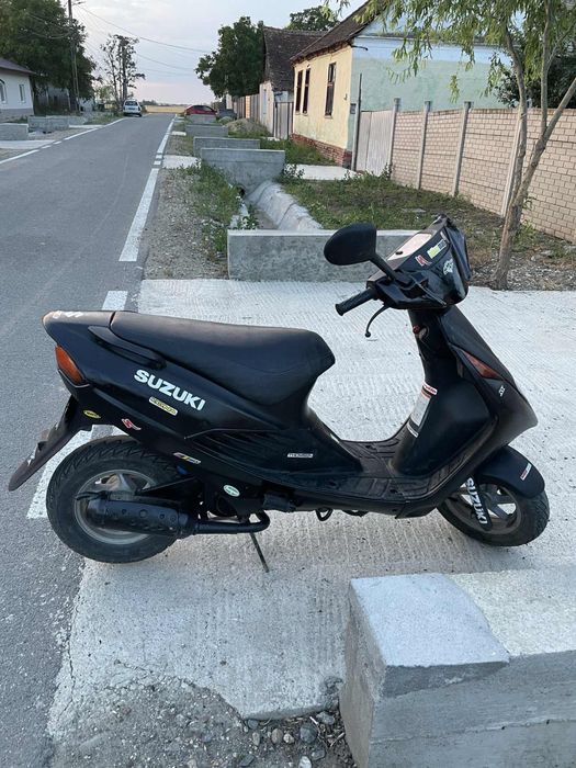 Vand scuter suzuki ap de 50