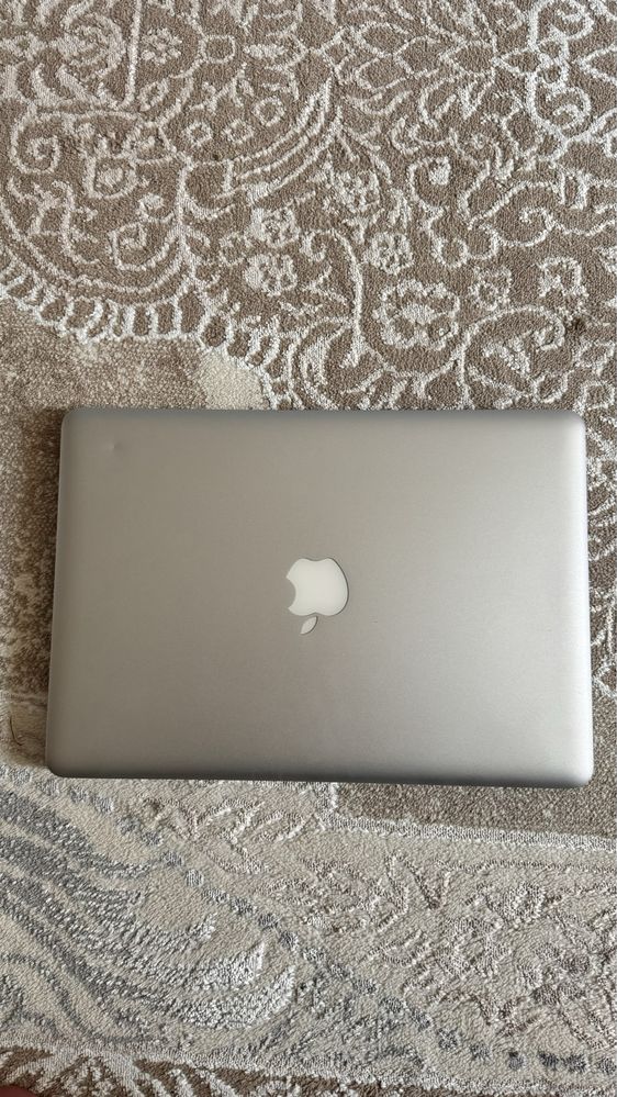 Продаётся Apple MacBook, сатылады
