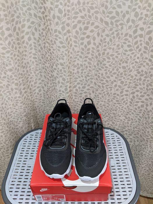 Adidași Nike React Live (GS) mărimea 36.5