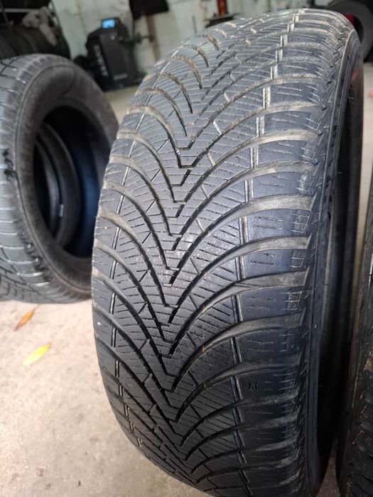 2 Всесезонни гуми Кумхо 205/55/16 ДОТ21 (безплатно поставяне)