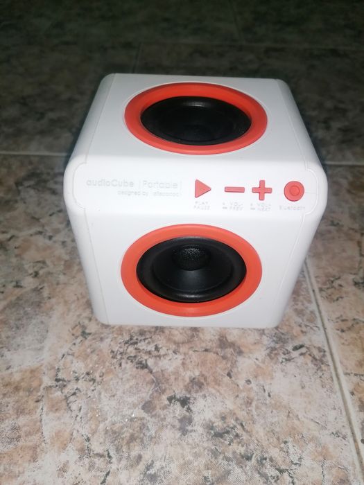 Преносим високоговорител audioCube с батерия