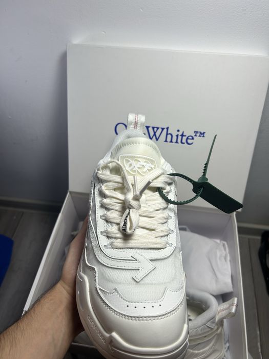 Adidasi Off White Odsy