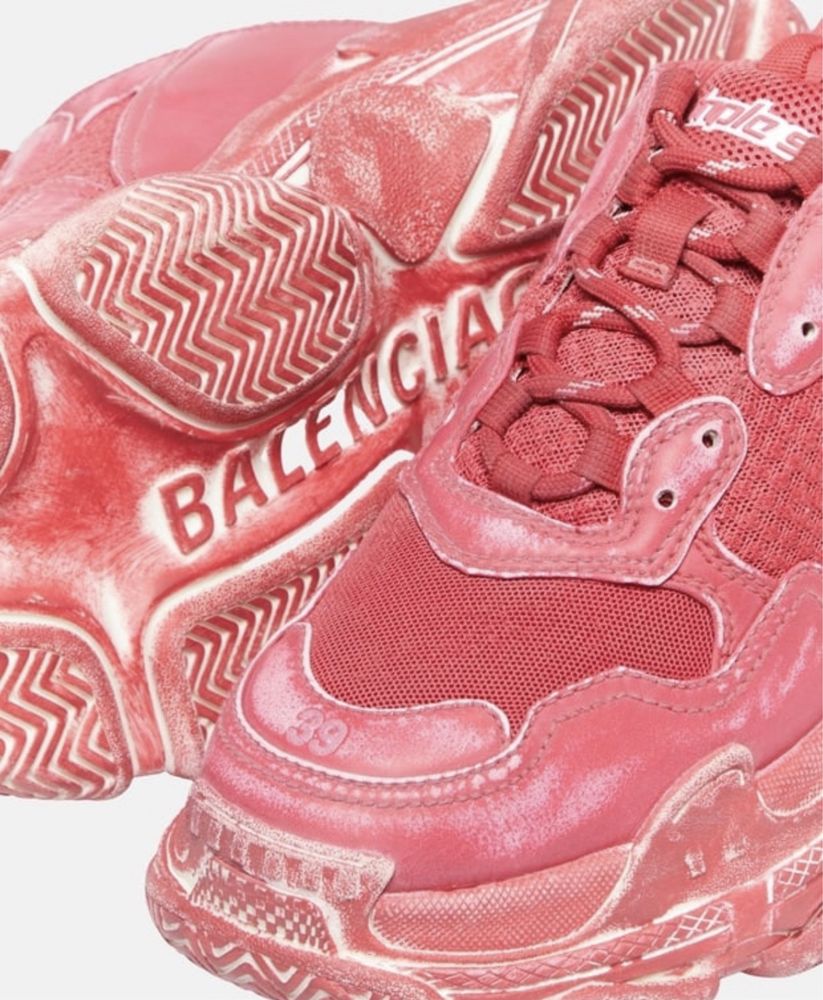 Balenciaga triple S dark red