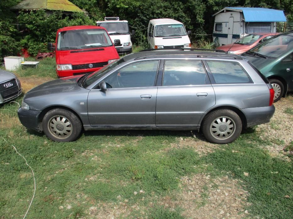 AUDI A4 2.5 TDI quattrro НА ЧАСТИ