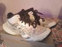 Asics white metarice