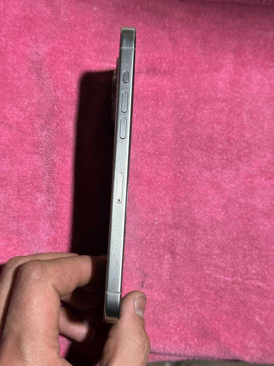 Iphone 15 pro max hadavoy