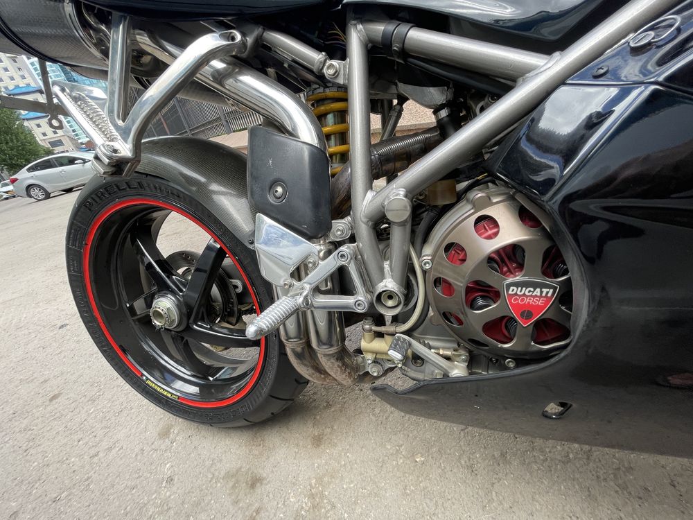 Ducati 748R мотоцикл