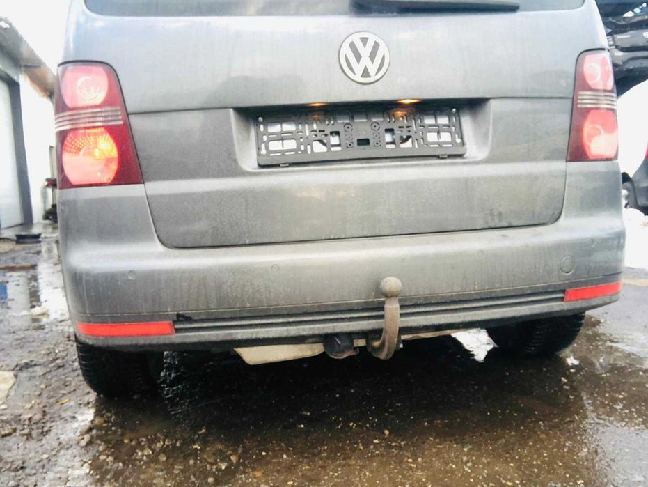 Dezmembrez Volkswagen Touran 2.0 Tdi an 2008 cod motor BKD cutie DSG