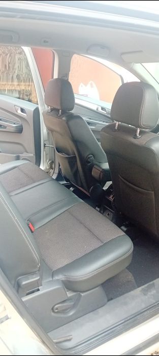 Vând Opel  Zafira B