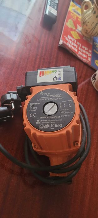 Pompă electronică recirculare șemineu/termoșemineu