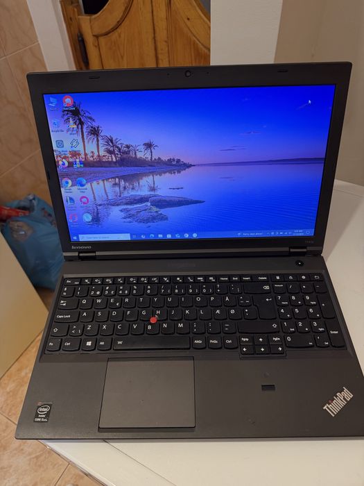 Laptop Lenovo 15.6 inch URGENT