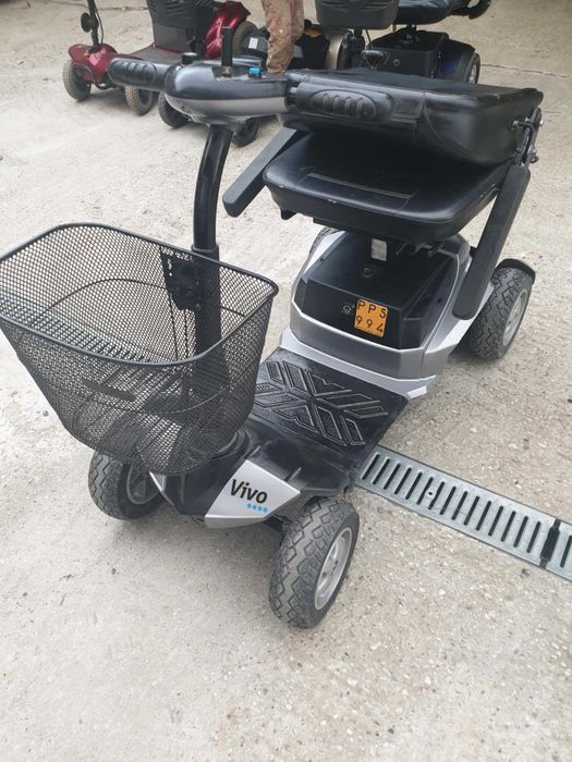 Carut-scuter electric ca nou VIVO 1!!