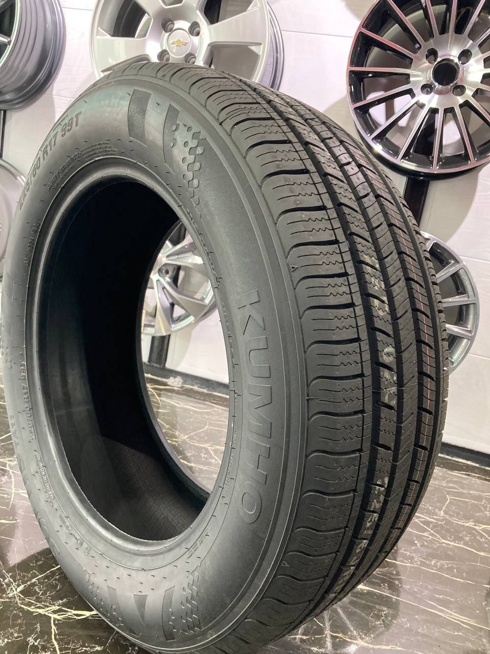 225/60R17 shina balonlar