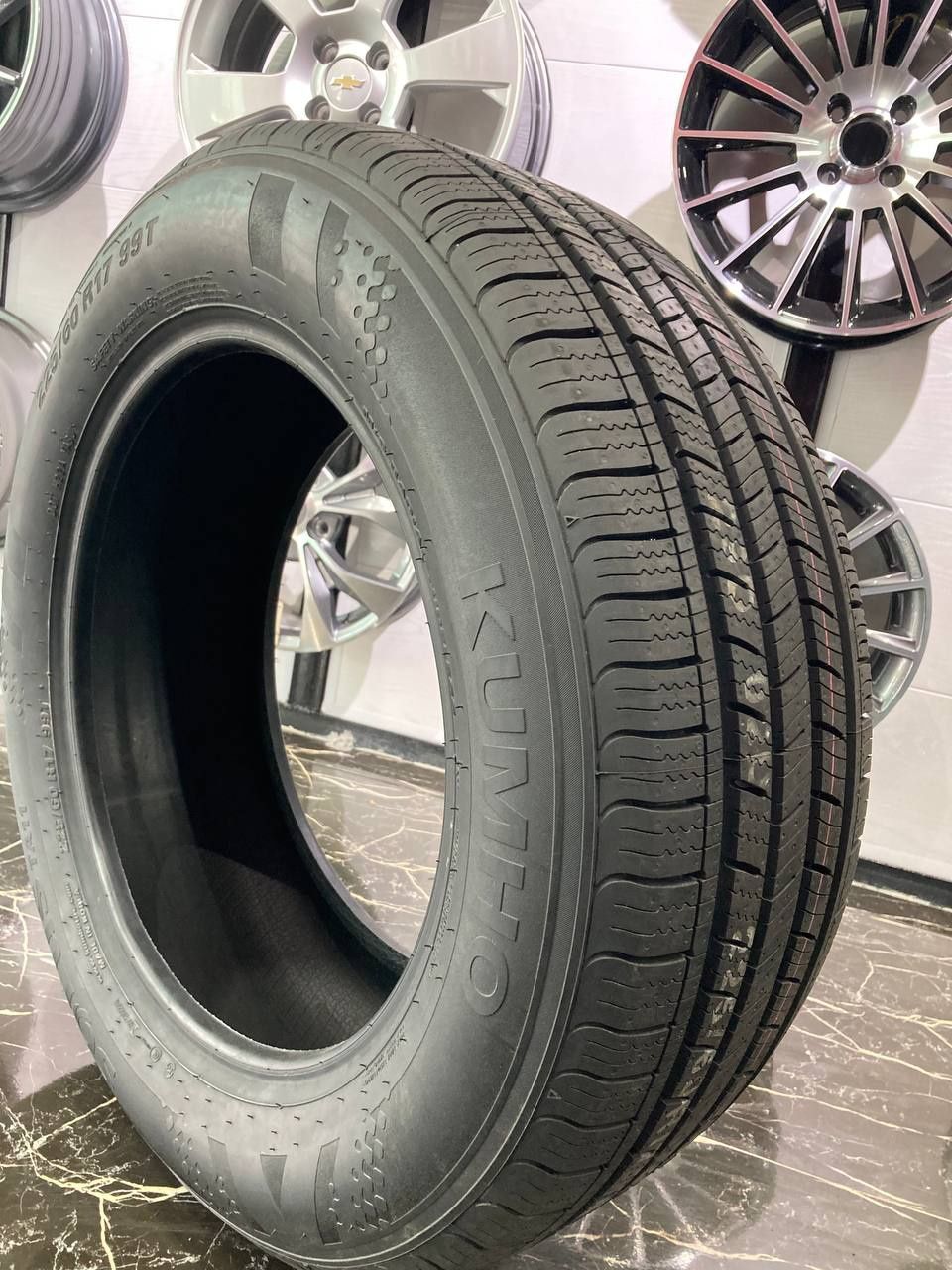 225/60R17 shina balonlar