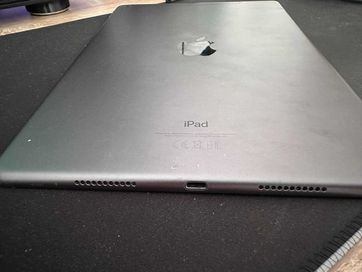 Таблет iPad Air 3 256GB Cellular + WiFi модел A2123. НОВА БАТЕРИЯ!