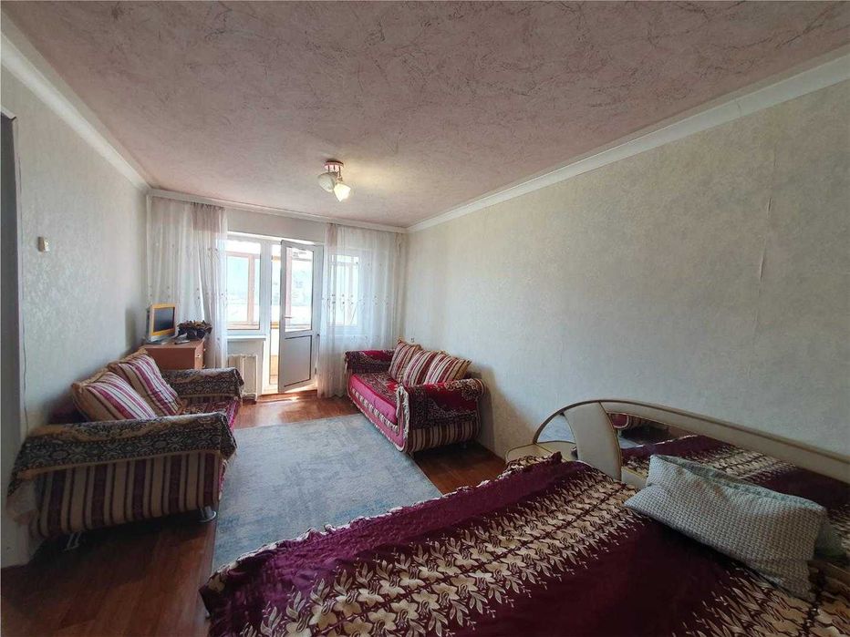 Продаю 1-комн. по Гоголя 2 этаж, неугловая, рядом Мед и Политех.