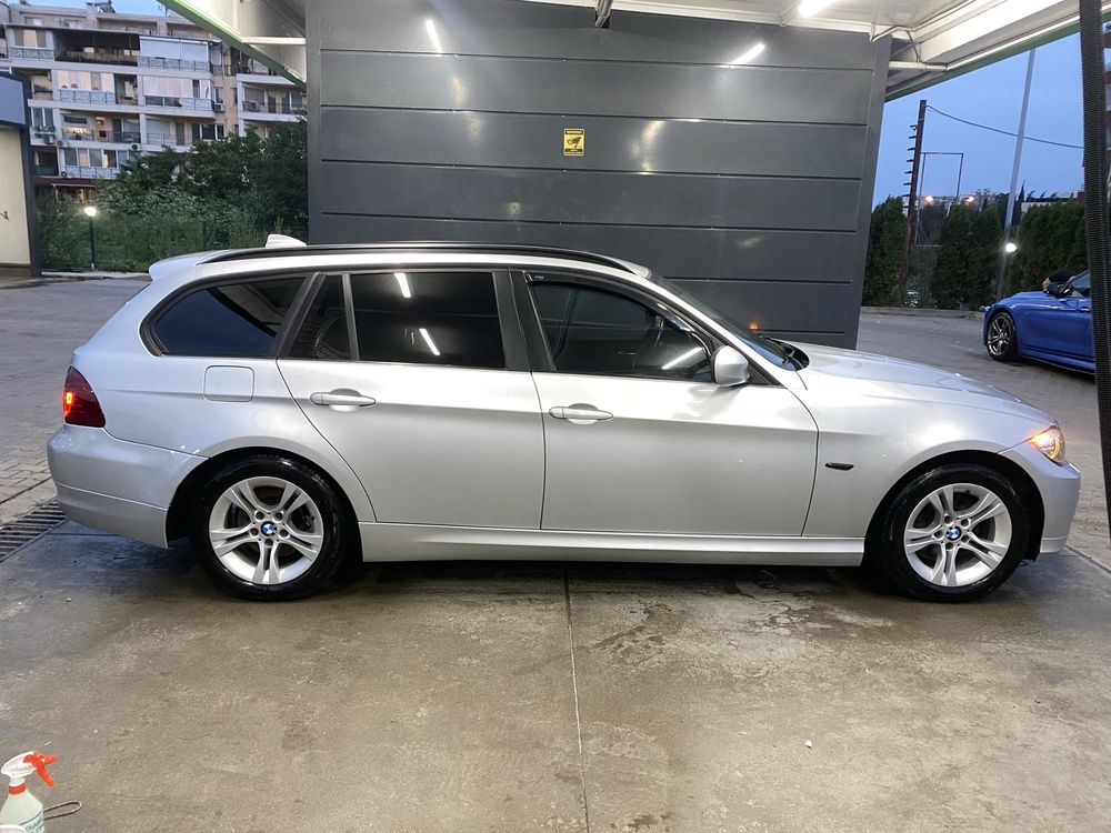 BMW 320.