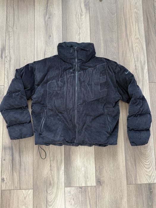 Оригинално дамско зимно яке NIKE, XS-S размер