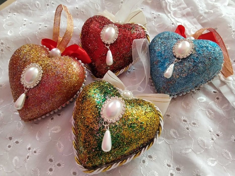 Ръчно изработени коледни украшения