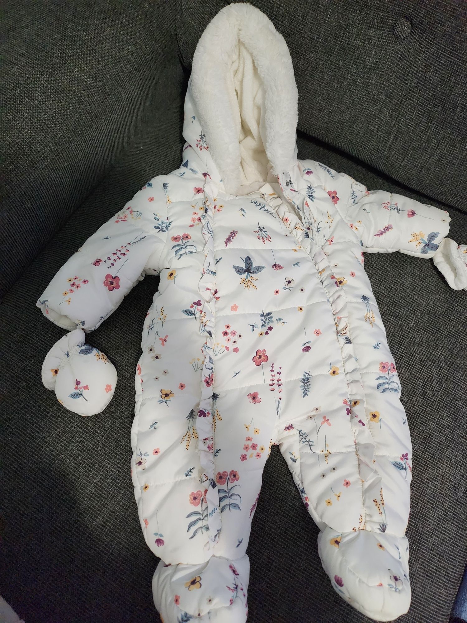 Космонафт George 0 - 3 месеца