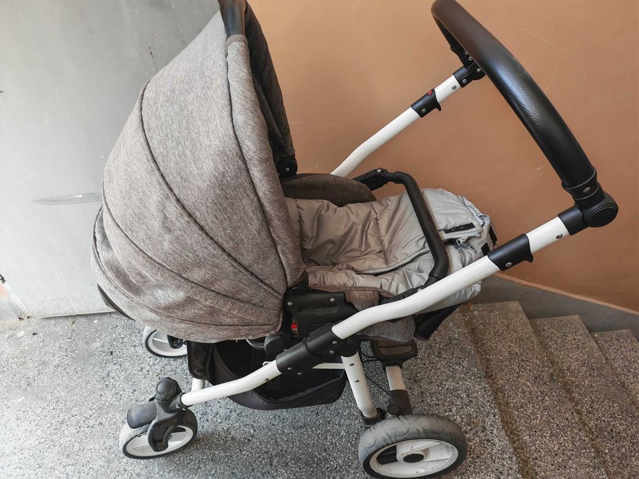 Бебешка количка 3в 1