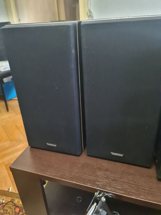 Amplificator plus cd player plus boxe technics.