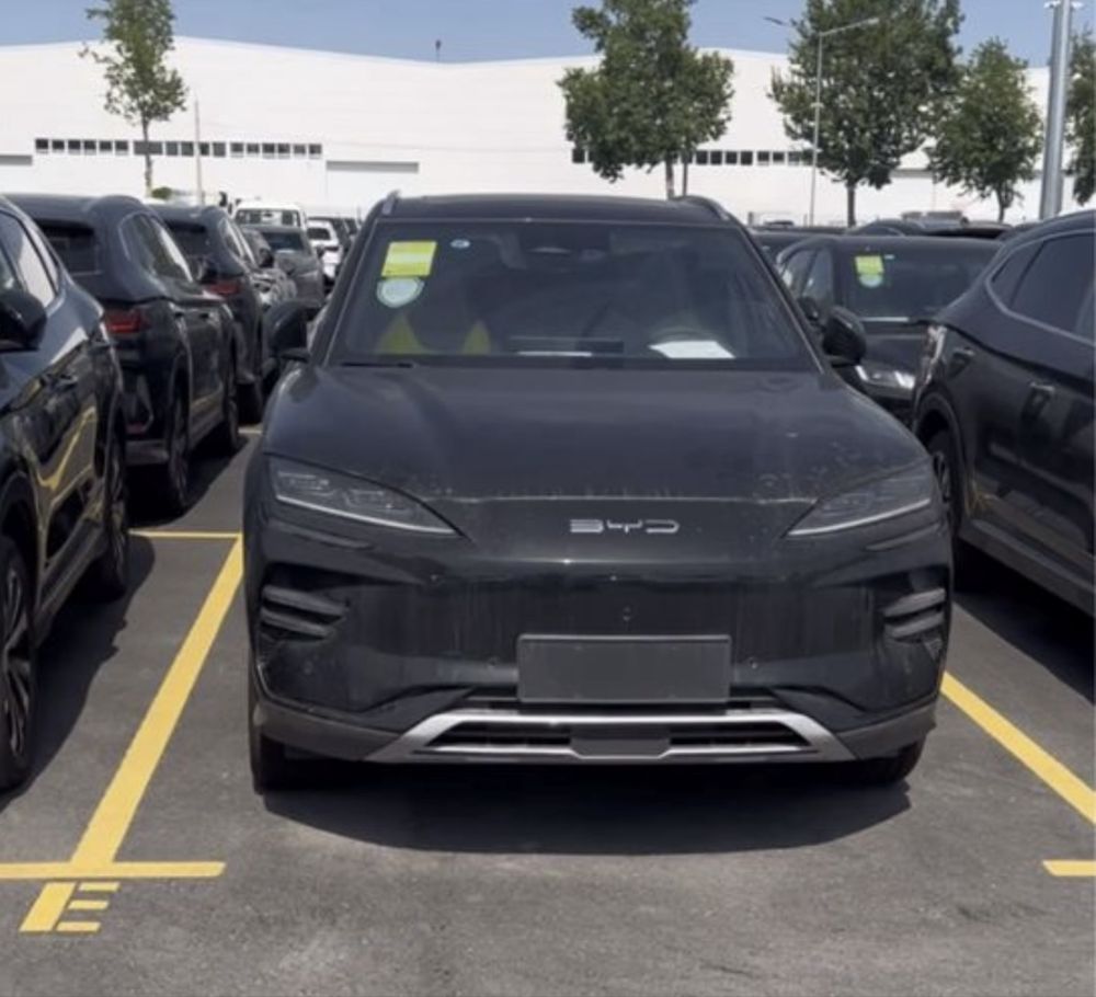 Byd champion smart  2026  рестайлинг 605 фулл позиция оқ  ва қора