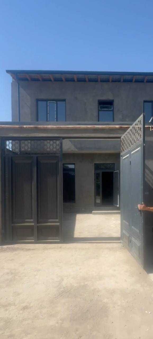Учкахрамонда 2 каватли 3 хона ва ошхона 2 санузел Уй сотилади 39000 $