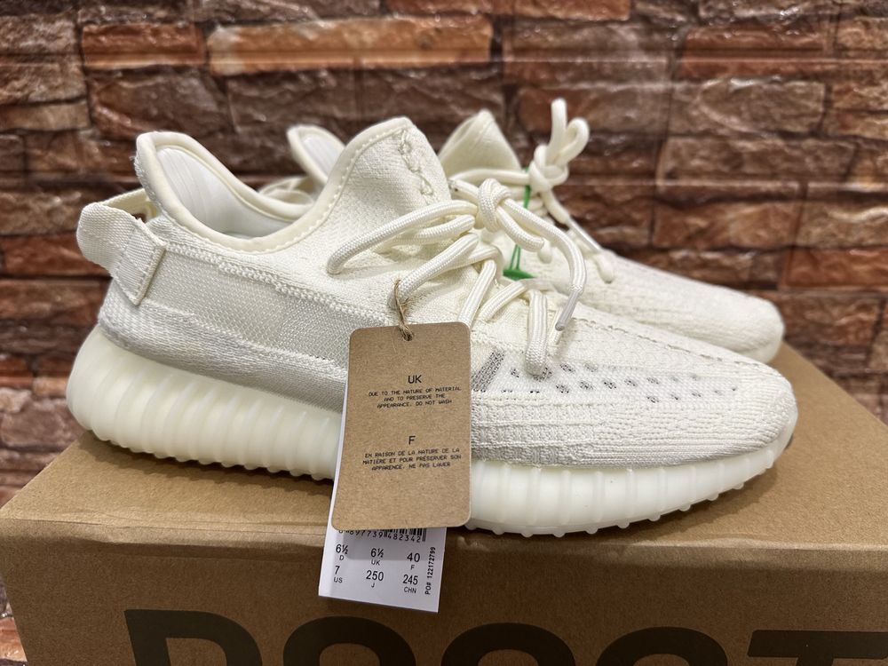 36-45 Yeezy 350 v2 Bone