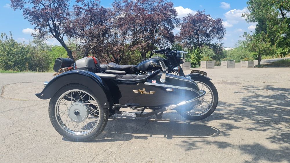 Vand/Inchiriez  ROYAL ENFIELD Bullet 500 cu atas INDER Industries.