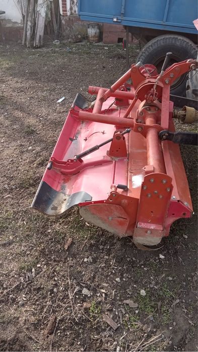 Tractor UTB 445 DT