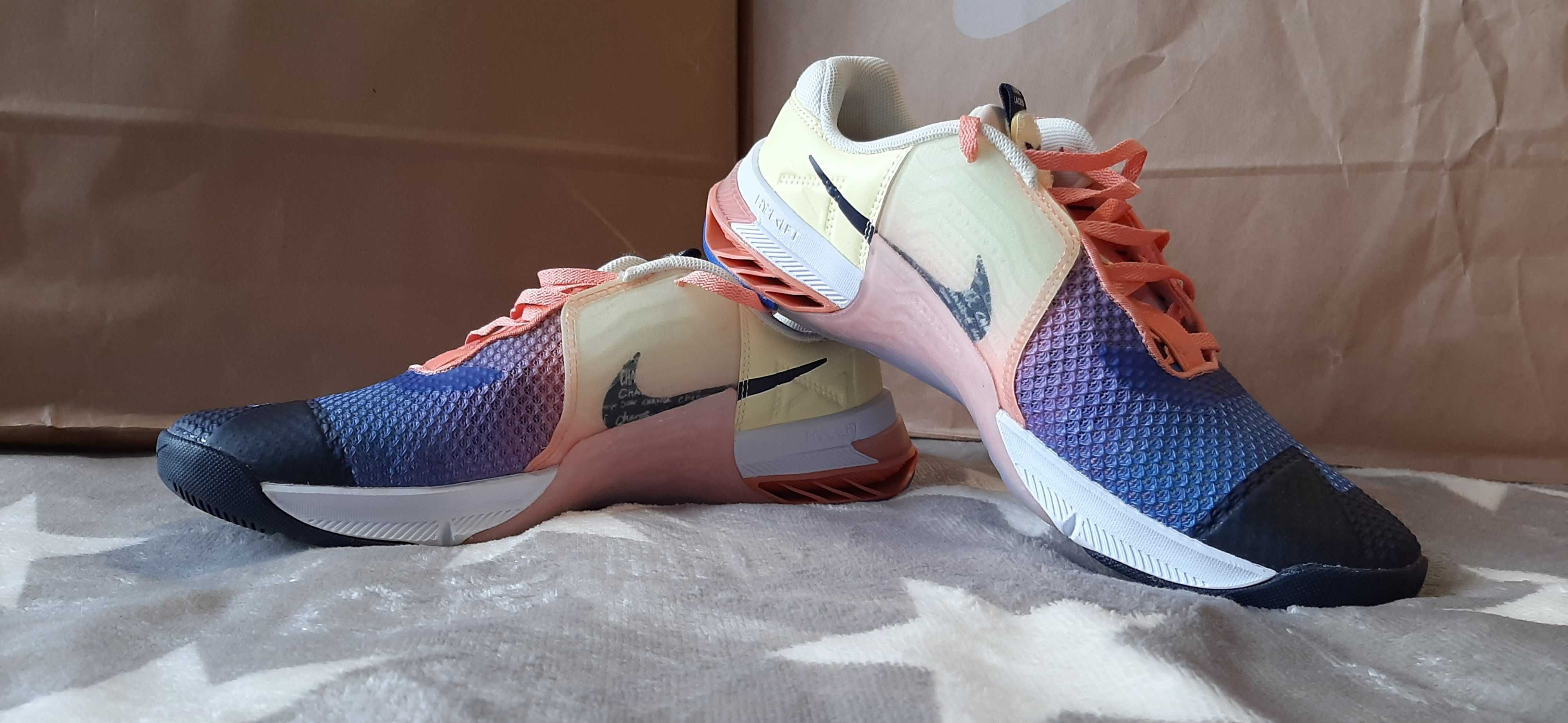 Nike meatcon маратонки