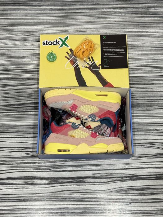 Jordan 4 Retro SP Union Guava Ice - Tag Stock X, Extralaces