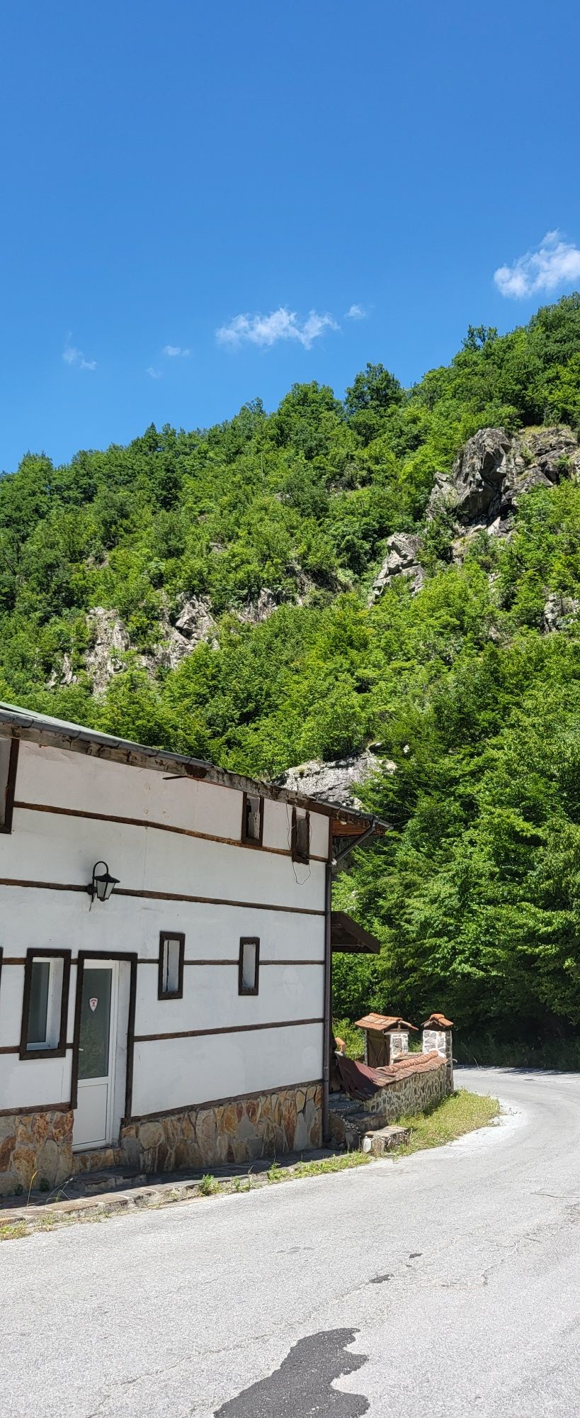 Къща в Родопите между Лъки и с.Манастир