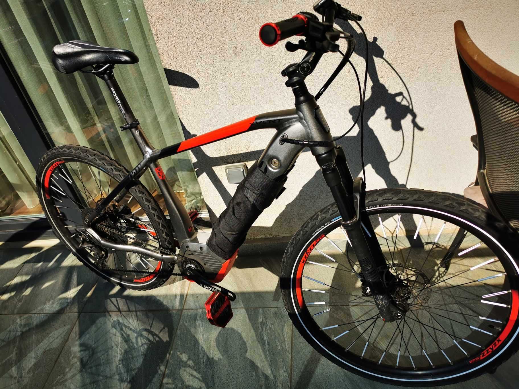 Bicicleta electrica BOSCH CX Corratec Xvert Shimano XT frane Magura