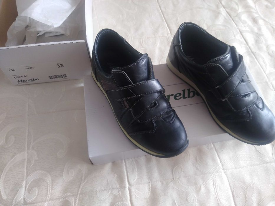 Pantofiori piele ptr.copii , tip sport mărimea 33