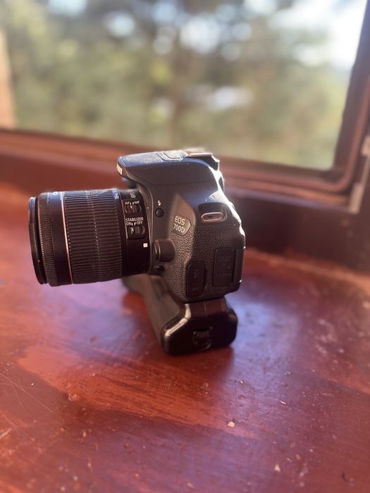 Aparat Foto Canon EOS 700D