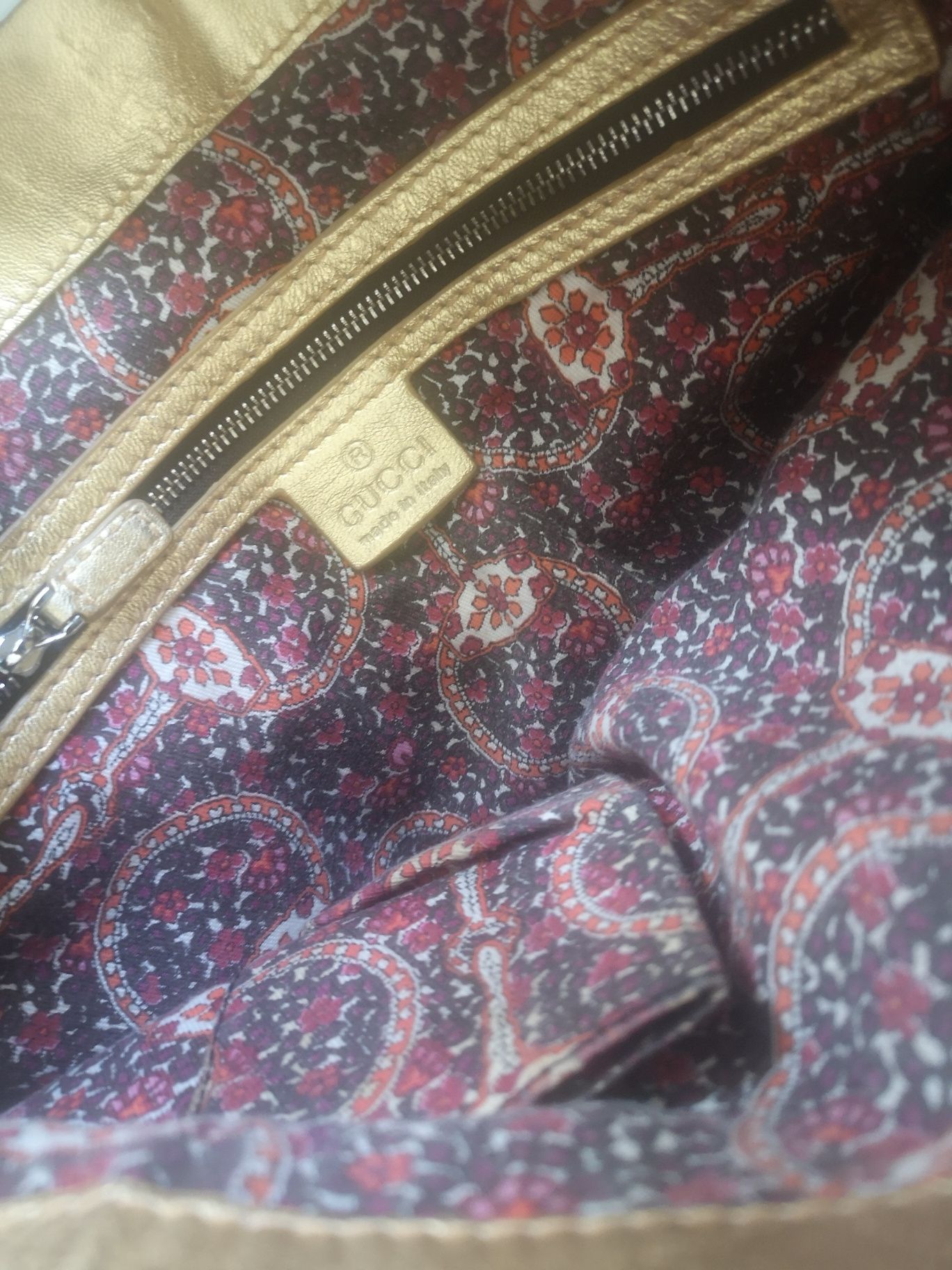 Gucci оригинална чанта естествена кожа
