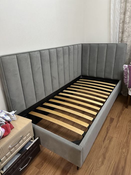 Кровать односпальная