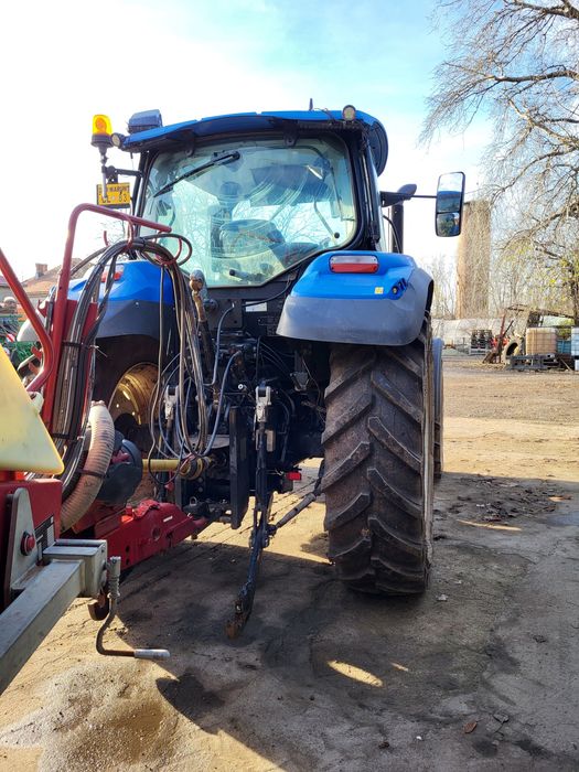Tractor T6125S +Hardi Navigator 3000