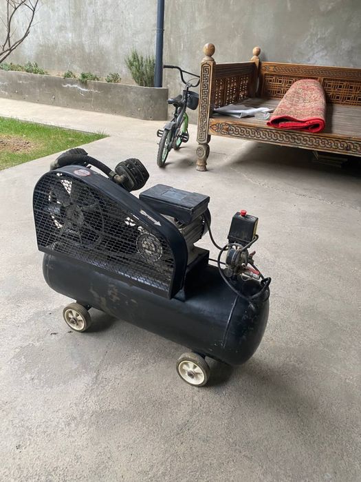 Продаю б/у компрессор